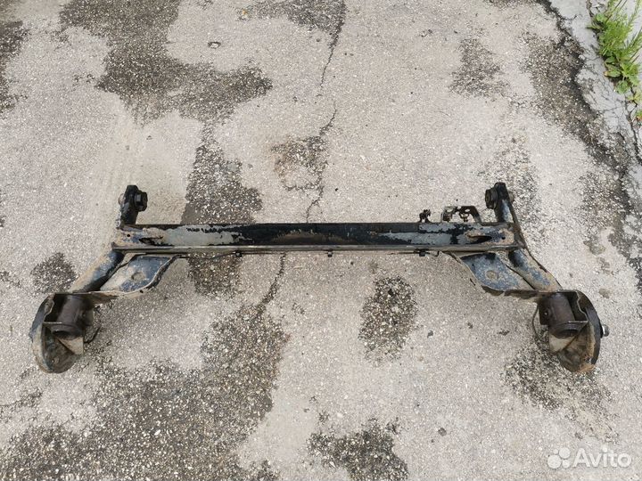 Задняя балка Renault Symbol