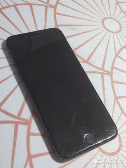 iPhone 7, 32 ГБ