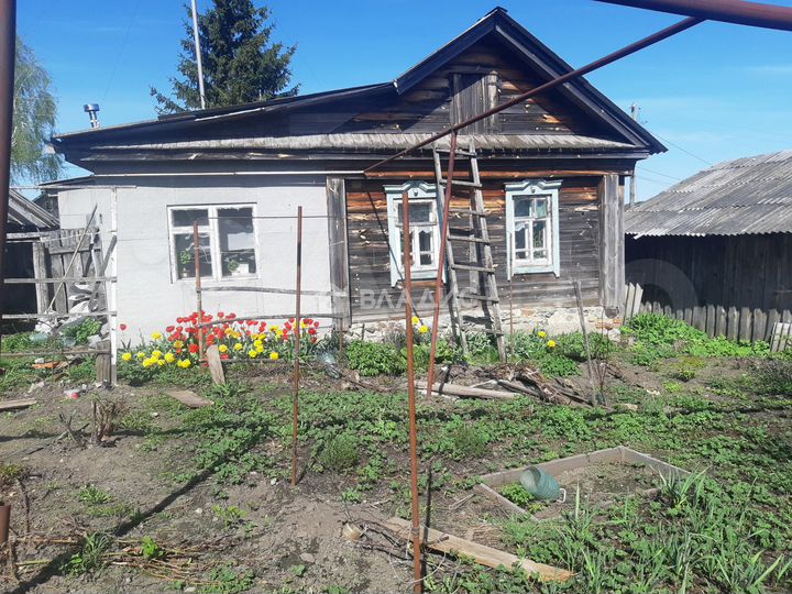 Дом 50 м² на участке 9 сот.