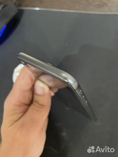 iPhone 8, 64 ГБ