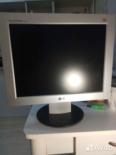 Принтер -вилки срезаны, монитор, колонки