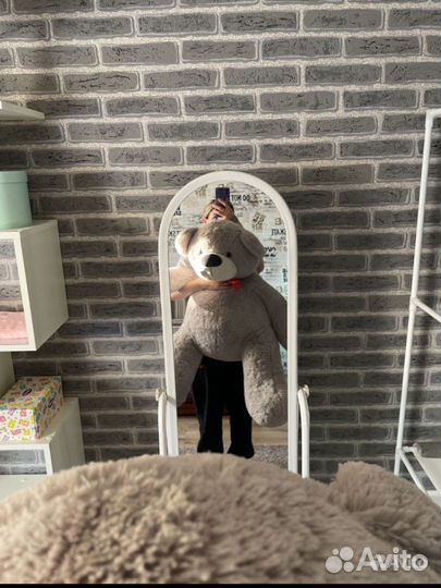 Плюшевый медведь