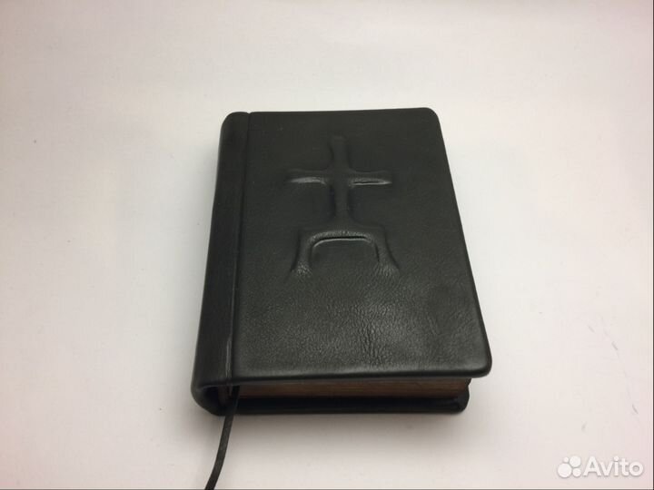 Винтажный кожаный молитвослов