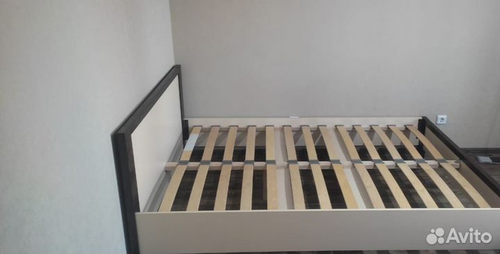 Кровать двухспальная бу