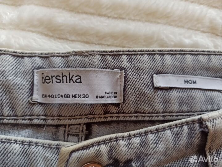 Джинсы bershka