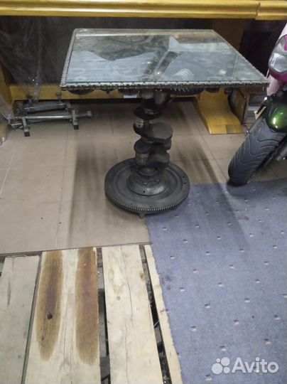 Продам стол