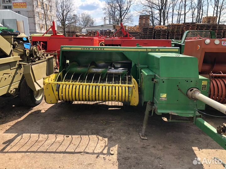 Пресс-подборщик John Deere 342 A, 2006