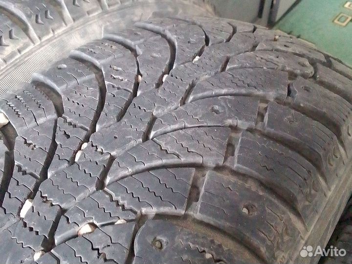 Pirelli Formula Ice 185/65 R15