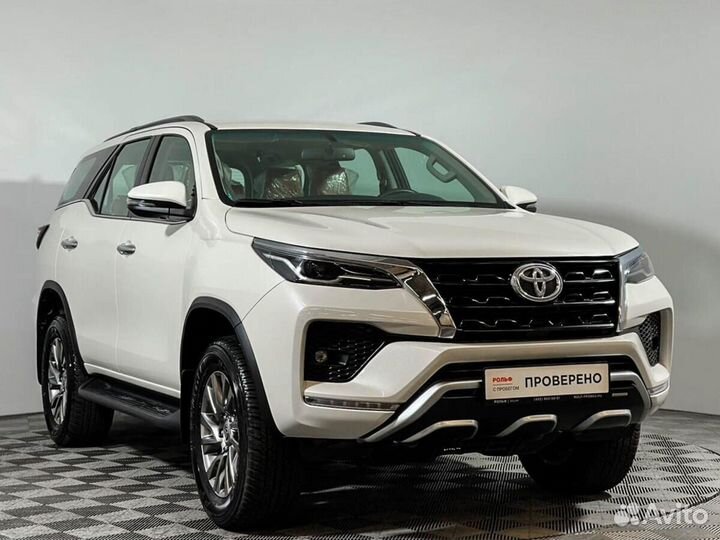 Toyota Fortuner, 2022