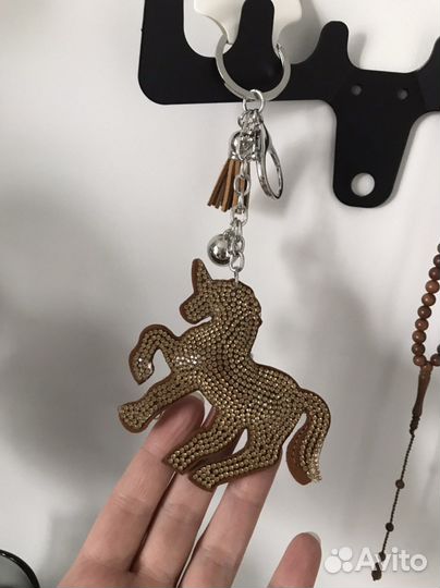 Брелок единорог новый