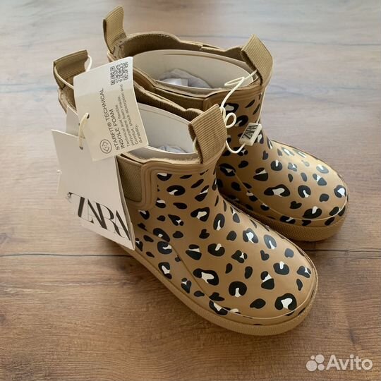 Сапоги Zara