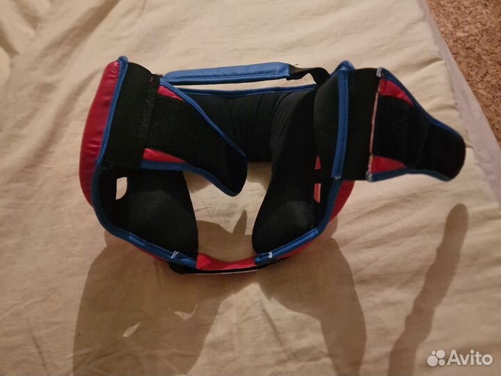 Боксерские перчатки и шлем детские