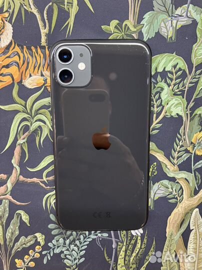 iPhone 11, 64 ГБ