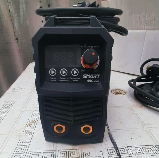 Сварочный аппарат сварог