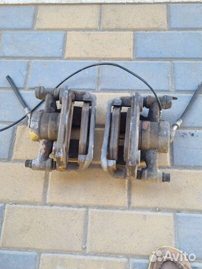 Суппорт задний Mercedes Sprinter 907 VW Crafter