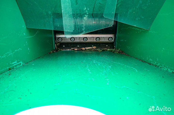 Измельчитель веток и древесины