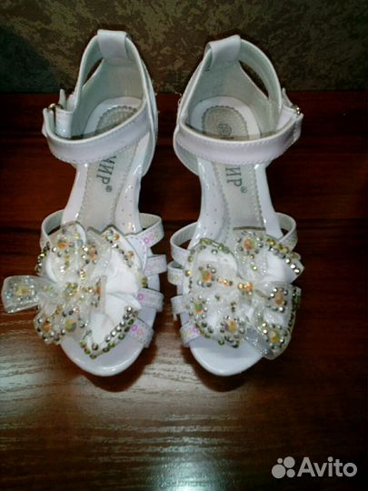 Босоножки для девочки