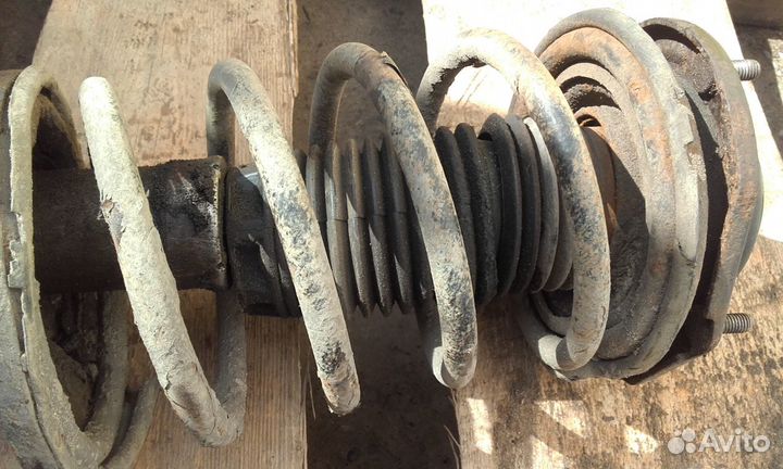 Стойка передняя левая Geely CK