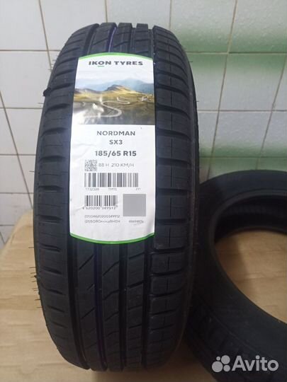 Ikon Tyres Nordman SX3 185/65 R15 88H