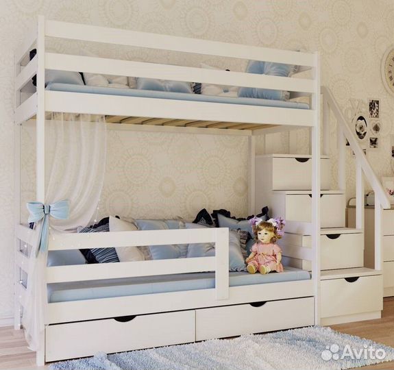 Двухьярусная кроватьдеревянная