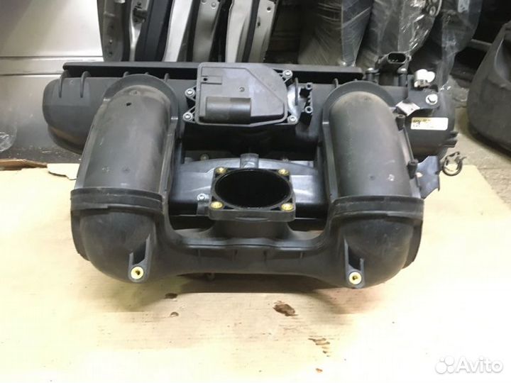 Коллектор впускной BMW 5 E60 2006г N52 2.5 03-07г