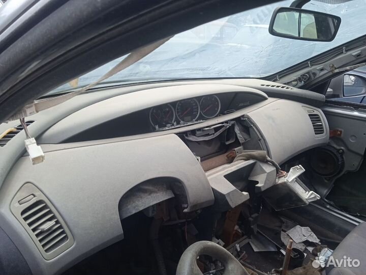 Щиток панель приборов Nissan primera P12