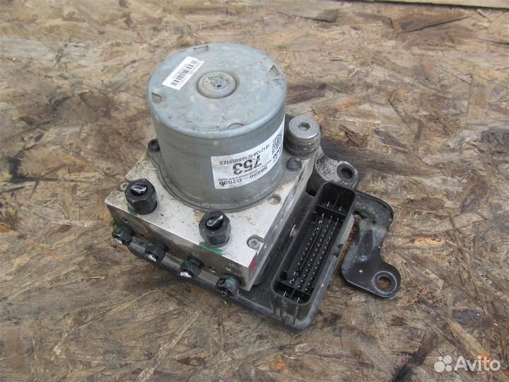 Блок ABS (насос) Hyundai Tucson TL III 3 2015