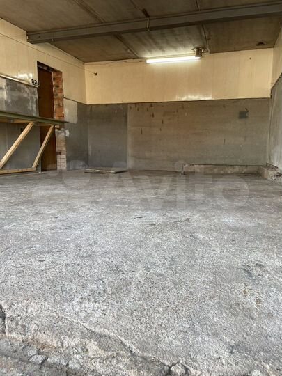 Гараж, > 30 м²