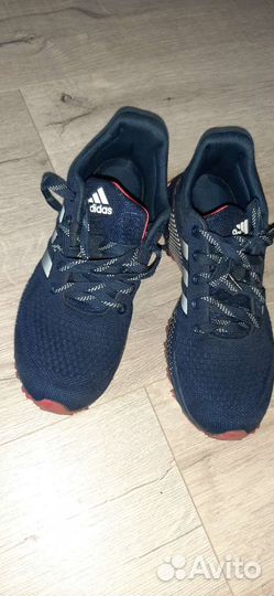 Кроссовки adidas