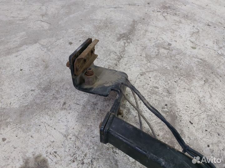 Фаркоп Mitsubishi Pajero Sport 2