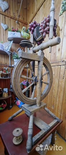Прялка деревянная старинная рабочая