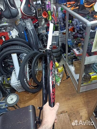 Вилка жёсткая алюминевая до 29 дюймов