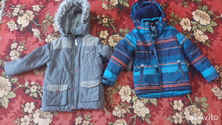 Продам два больших пакета вещей на мальчика 5 лет