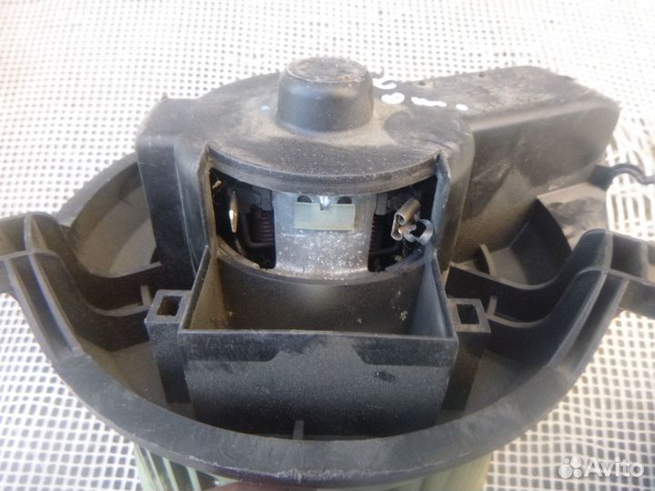 Рено Лагуна 1 моторчик салонной печки