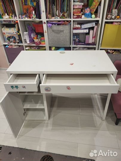 Письменный стол