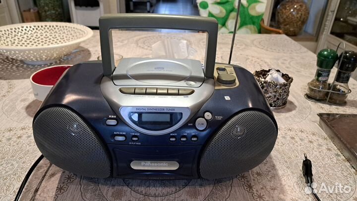 Бумбокс Panasonic RX-D21