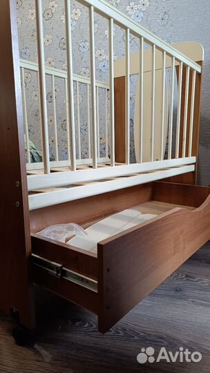 Детская кровать с матрасом отдам