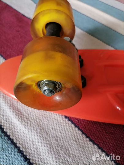 Пенниборд Larsen со светящимися колёсами