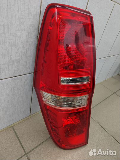 Фонарь задний левый Hyundai H-1 Grand Starex