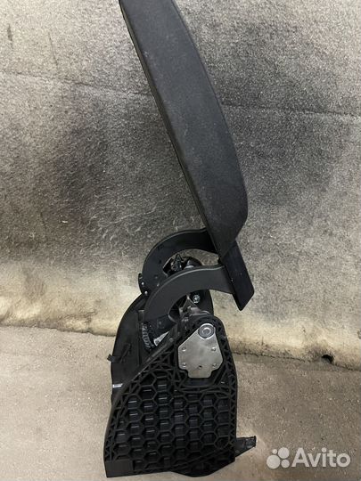 Подлокотник skoda octavia a5