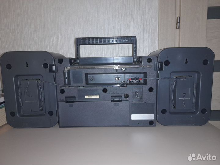 Двухкассетная магнитола sharp