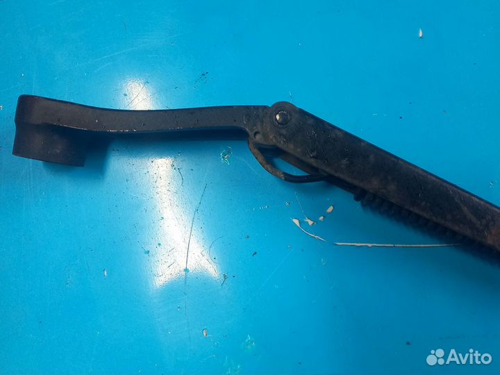 Поводок дворника правый kia cerato 1