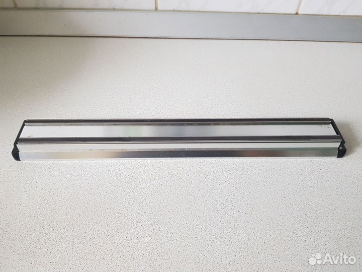 Магнитный держатель для ножей