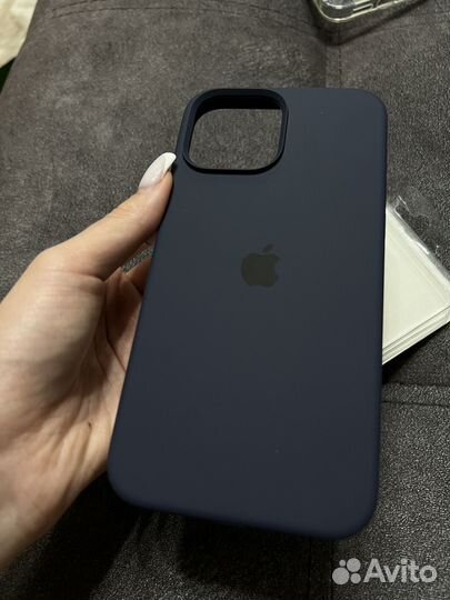 Чехол на iPhone 13 pro max темно синего цвета