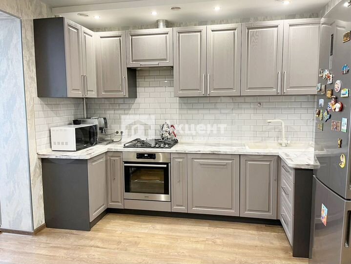 3-к. квартира, 80,6 м², 10/10 эт.