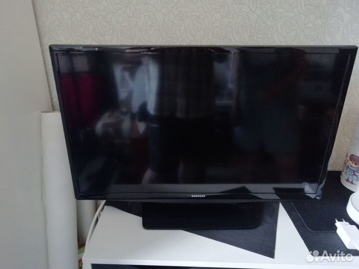 Телевизор Samsung 28 