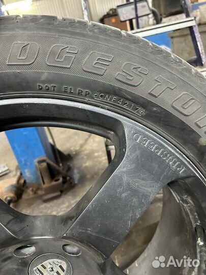 Bridgestone Dueler H/T 275/50 R22 111