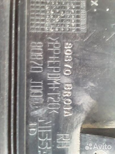 Молдинг на дверь передний правый Nissan Qashqai