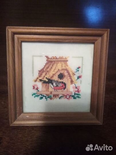 Вышитые крестиком миниатюры, 2шт