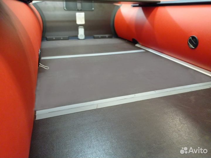 Лодка пвх Andromeda 335 красная